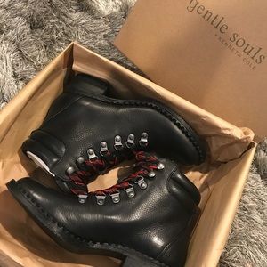 Kenneth Cole Women's Brooklyn Booties - Sz 5 (NWT)